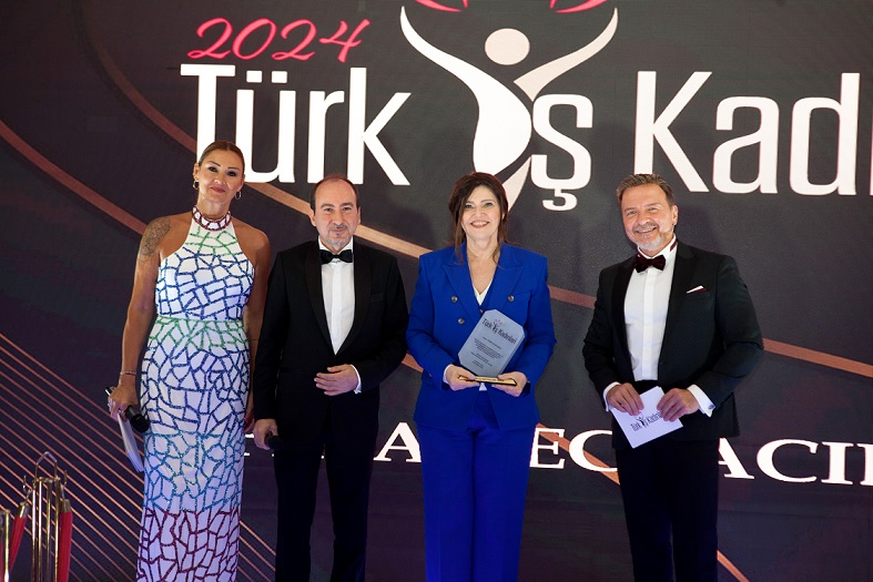 Türk İş Kadınları Ödül Töreni Pınar Eczacıbaşı