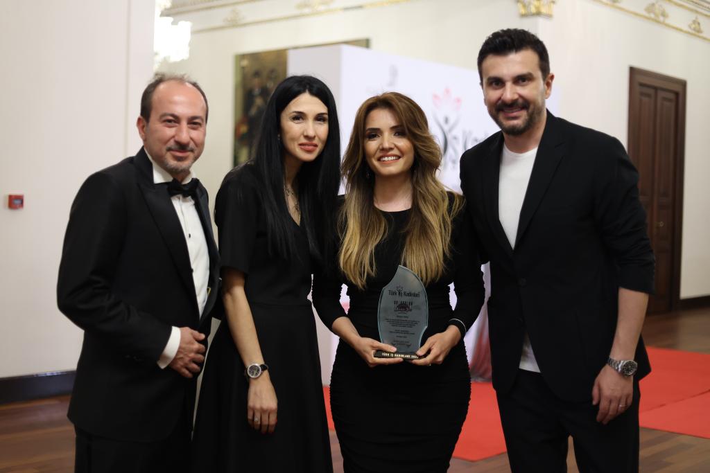 Türk İş Kadınları 2022 Ödül Töreni